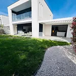 Moderne Spacieuse Garage Villa La Grande Motte