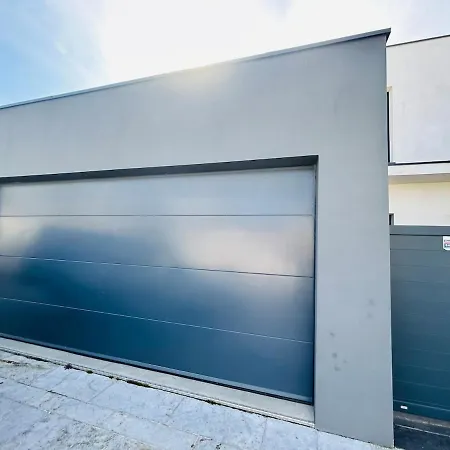 Moderne Spacieuse Garage Villa La Grande-Motte